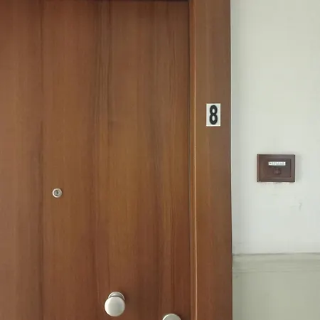 Claires 1 στην νέα παραλία θεσσαλονίκης